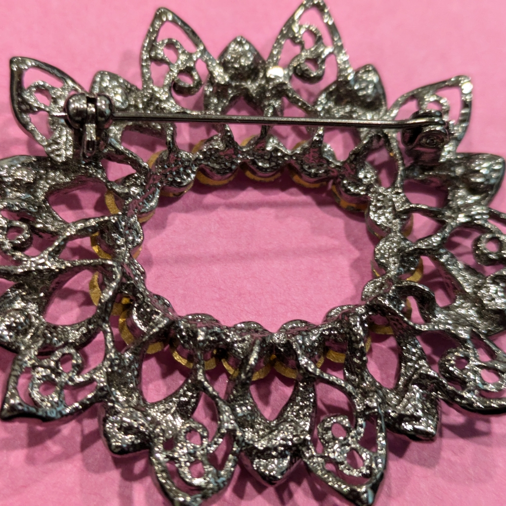 Vintage 50's Victorian-Inspired Silver Tone Brooch with Starburst Design